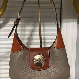 Dooney & Bourke Pebble Turnlock Hobo 26